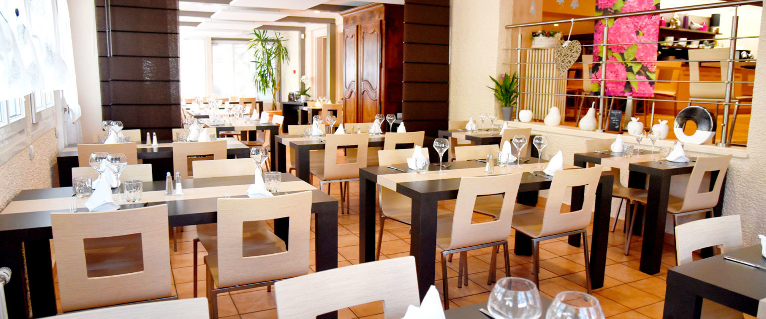 Hôtel Restaurant Barrey - Orchamps-Vennes